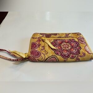 RETIRED VERA BRADLEY  Bali Gold Pattern Ziparound Wristlet Wallet 8x5”